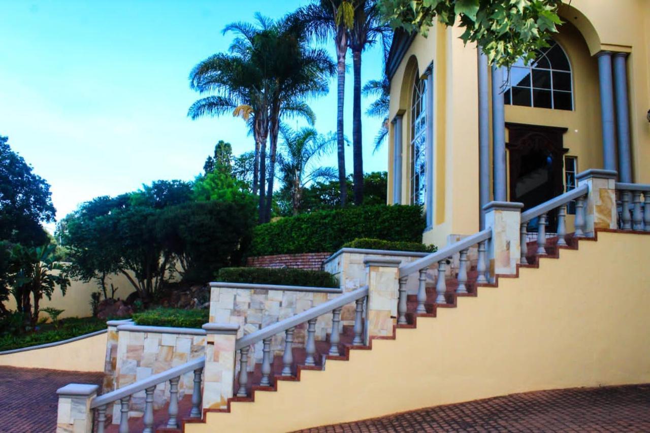 Tdm'S Boutique Guest House Претория Экстерьер фото