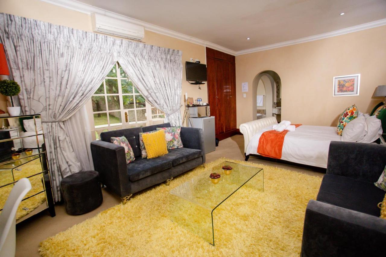 Tdm'S Boutique Guest House Претория Экстерьер фото