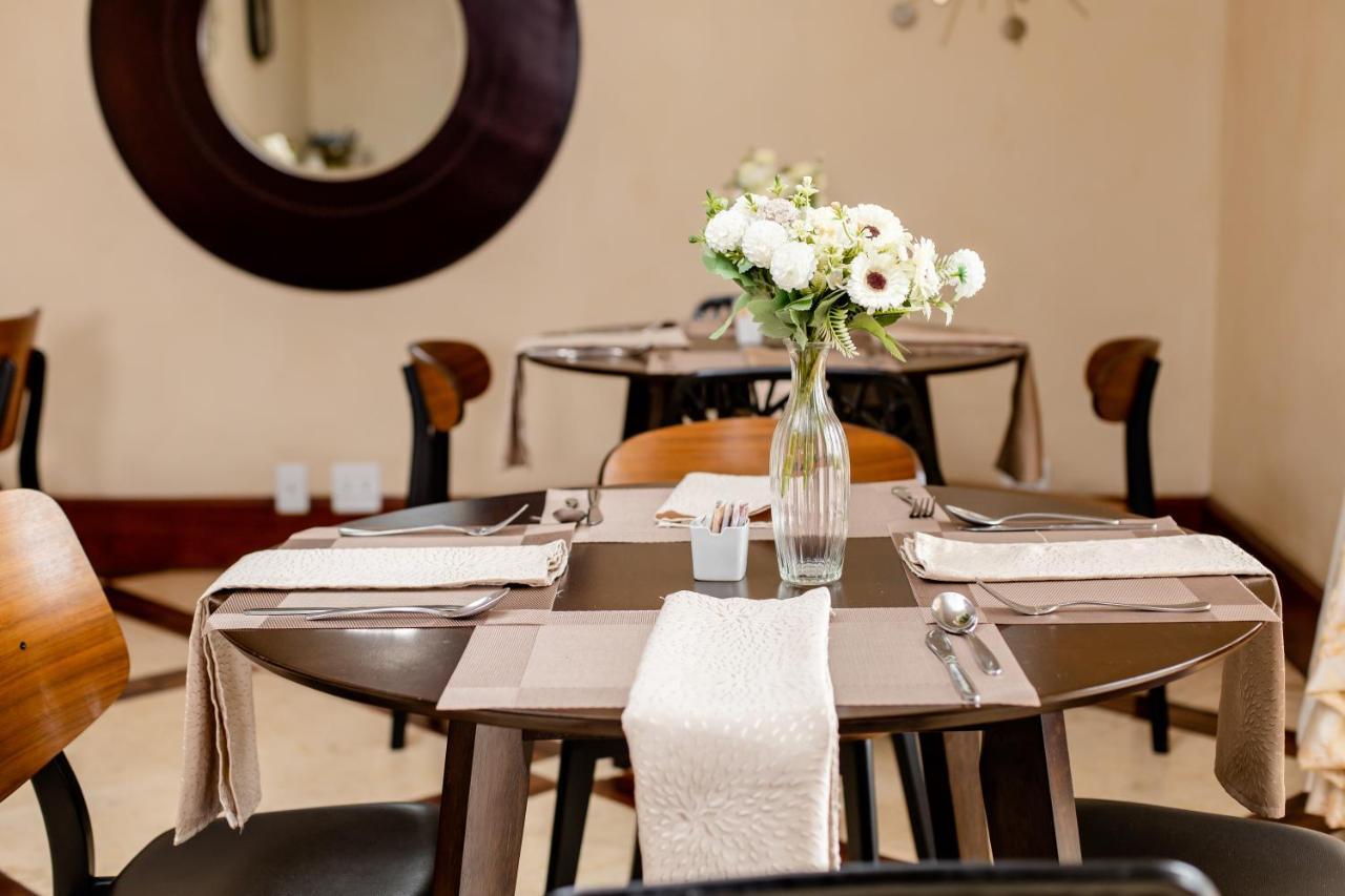 Tdm'S Boutique Guest House Претория Экстерьер фото