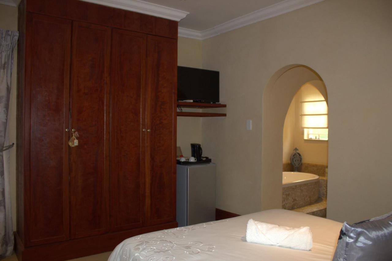 Tdm'S Boutique Guest House Претория Экстерьер фото
