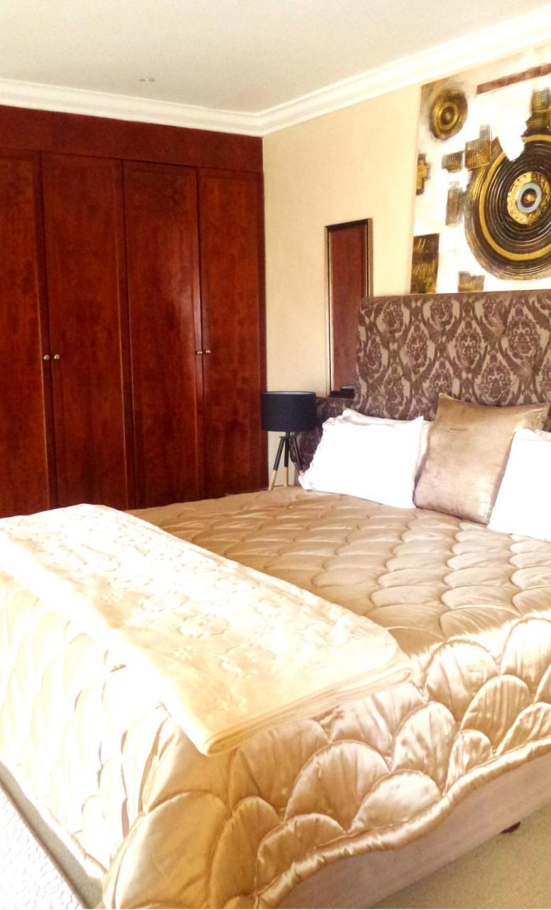Tdm'S Boutique Guest House Претория Экстерьер фото