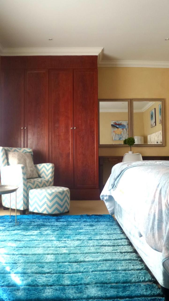 Tdm'S Boutique Guest House Претория Экстерьер фото